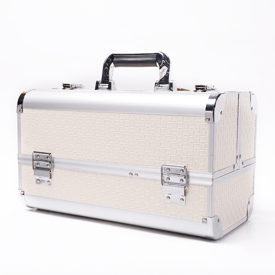 SUK# 0422 Large Makeup Train case in silver